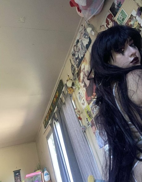 Nacktes geleaktes OnlyFans-Foto von Minniealiencos