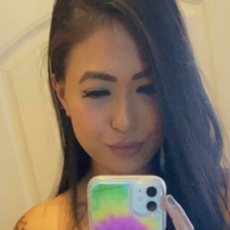 Nacktes geleaktes OnlyFans-Foto von Randomsuburbanite Rose