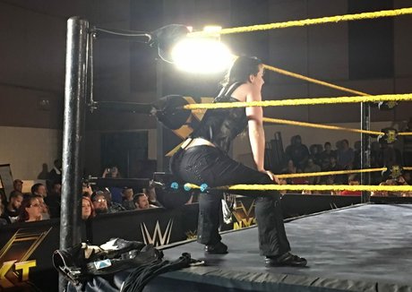 Nacktes geleaktes OnlyFans-Foto von Nikki Cross