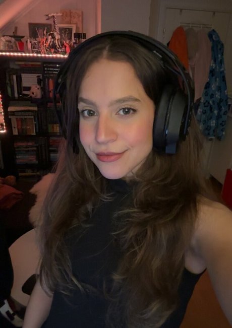 Nacktes geleaktes OnlyFans-Foto von Stinekami