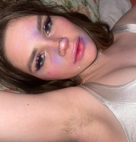 Nacktes geleaktes OnlyFans-Foto von Privetyalelya