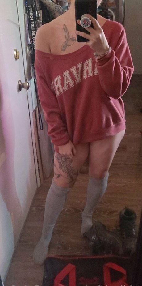 Nacktes geleaktes OnlyFans-Foto von Criticalkitt