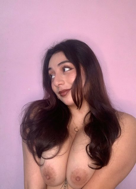 Nacktes geleaktes OnlyFans-Foto von Babymisato