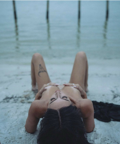 Nacktes geleaktes OnlyFans-Foto von Kkladnier