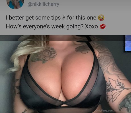 Nacktes geleaktes OnlyFans-Foto von Ing Nikkiiicherry