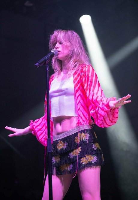 Nacktes geleaktes OnlyFans-Foto von Suki Waterhouse
