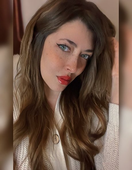 Nacktes geleaktes OnlyFans-Foto von Lucyboom