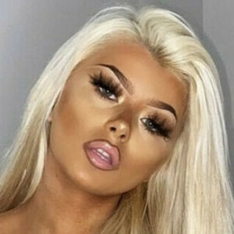 Nacktes geleaktes OnlyFans-Foto von Chloe Inskip