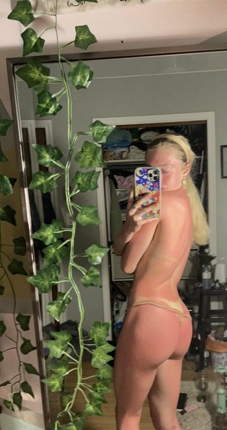 Nacktes geleaktes OnlyFans-Foto von Urdirtygirl420