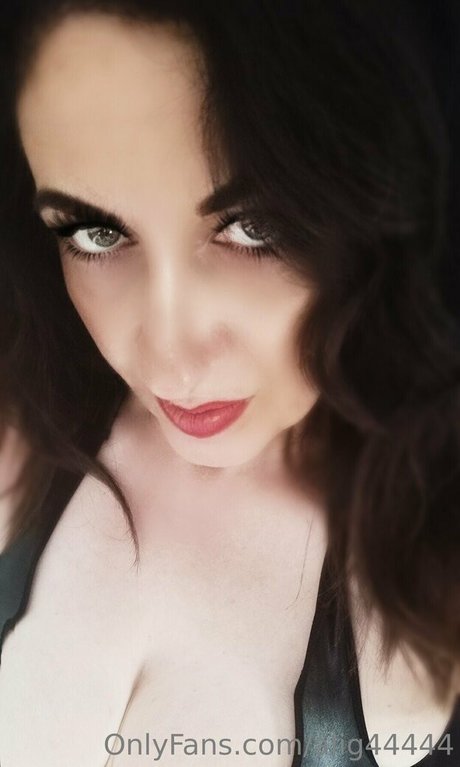 Nacktes geleaktes OnlyFans-Foto von Alig44444