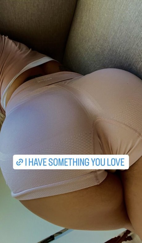 Nacktes geleaktes OnlyFans-Foto von Lilou Danero