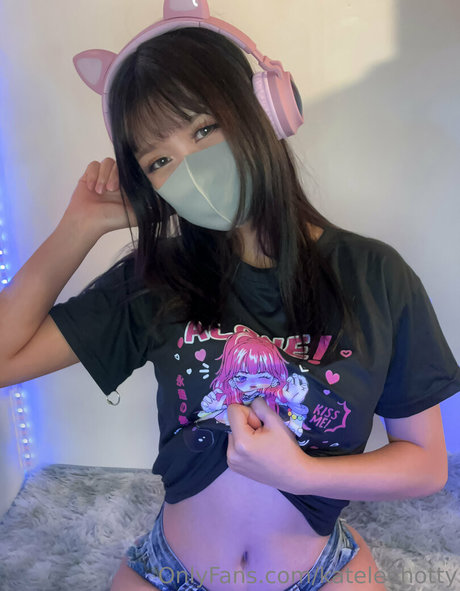 Nacktes geleaktes OnlyFans-Foto von Katelovemate