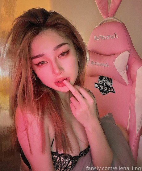 Nacktes geleaktes OnlyFans-Foto von Ellenaling33