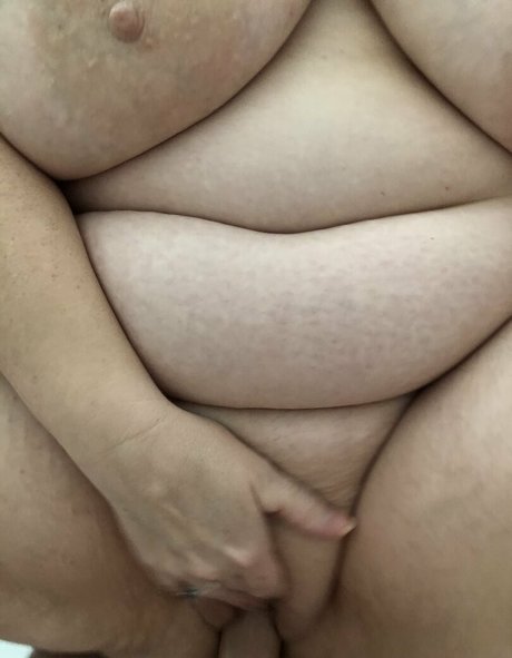 Nacktes geleaktes OnlyFans-Foto von Sophialola34
