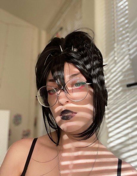 Nacktes geleaktes OnlyFans-Foto von Pinexgrey