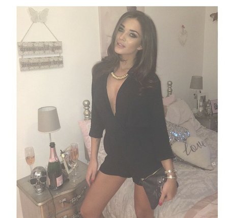 Nacktes geleaktes OnlyFans-Foto von Amy Jackson