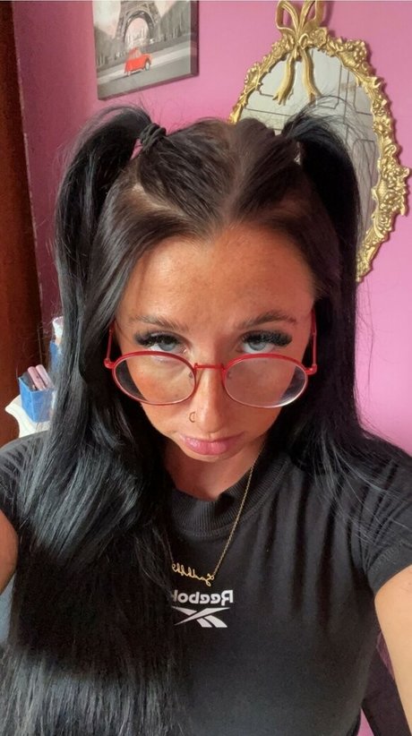 Nacktes geleaktes OnlyFans-Foto von Sadhbh Flemming