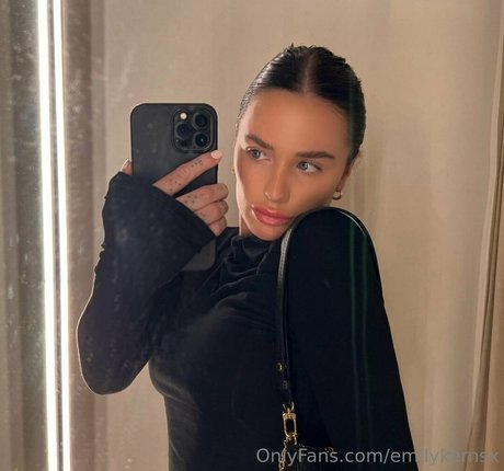 Emilykernsx
