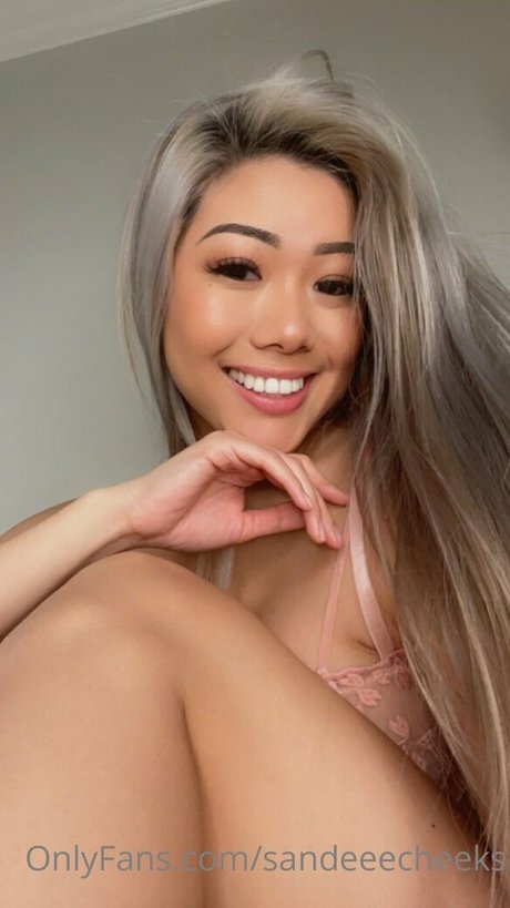 Sandeeecheeks