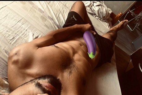 Nacktes geleaktes OnlyFans-Foto von Hermannwalt
