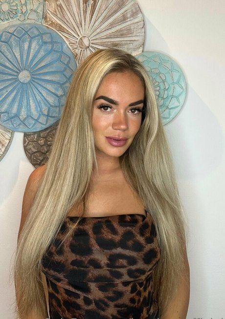 Nacktes geleaktes OnlyFans-Foto von Lunalustofficial