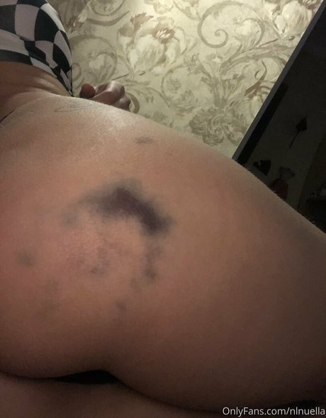 Nacktes geleaktes OnlyFans-Foto von Elllleeee