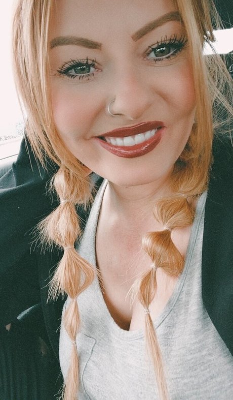 Temptressqueen1