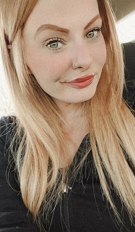 Temptressqueen1