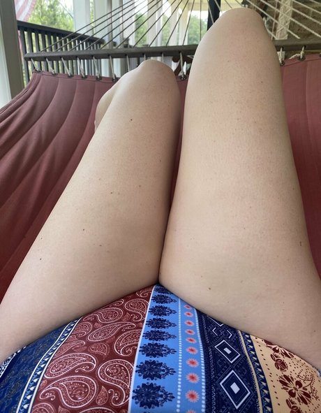 Hotwife_peachesfree