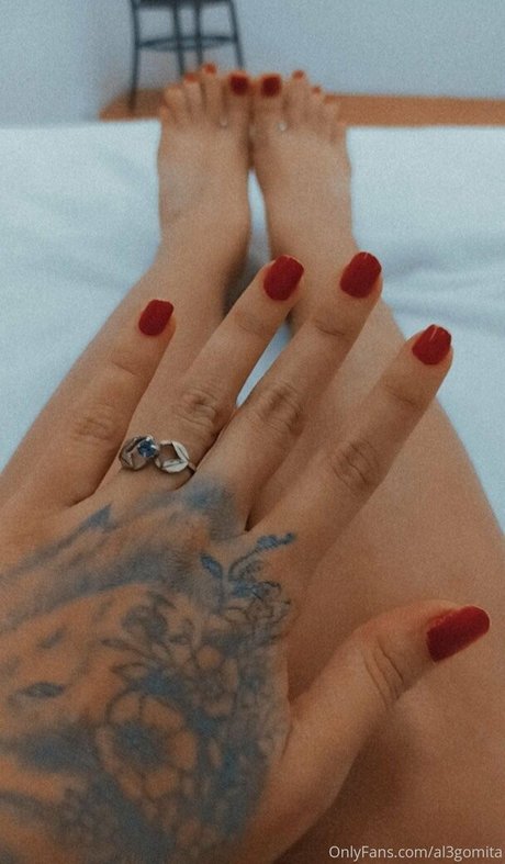 Nacktes geleaktes OnlyFans-Foto von Al3gomita