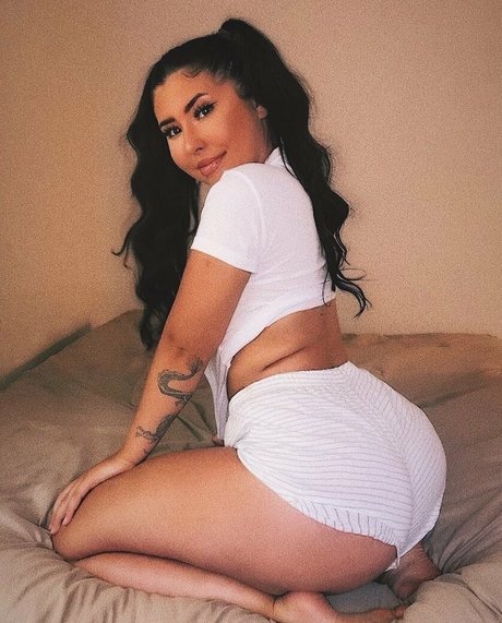 Nacktes geleaktes OnlyFans-Foto von Sarah Rose