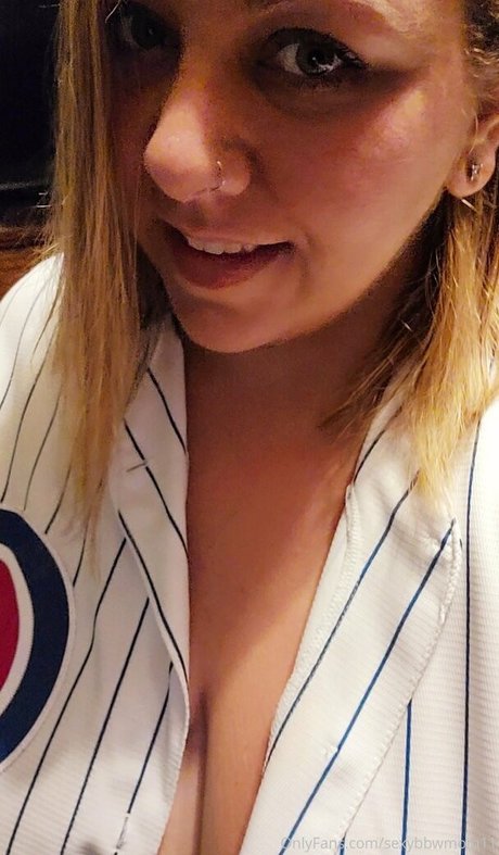 Nacktes geleaktes OnlyFans-Foto von Sexybbwmom11