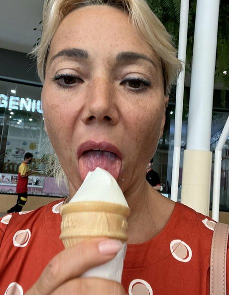 Nacktes geleaktes OnlyFans-Foto von Mommy Di