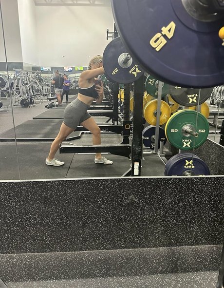 Nacktes geleaktes OnlyFans-Foto von Thefruitsofeve