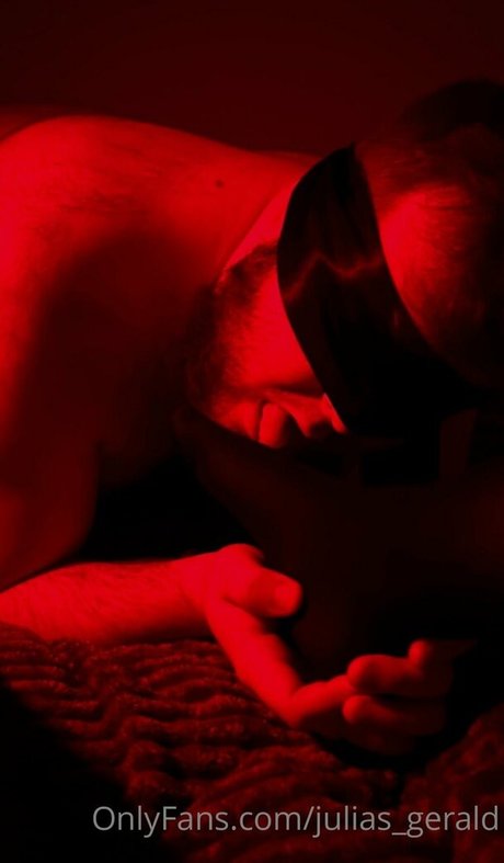 Nacktes geleaktes OnlyFans-Foto von Mrloveylatex