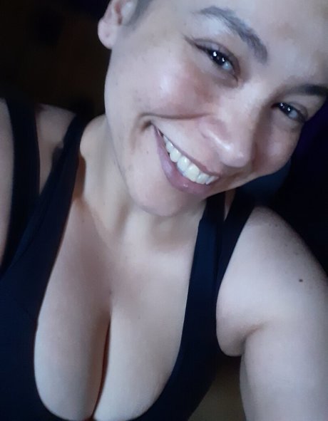 Nacktes geleaktes OnlyFans-Foto von Nuttybuddy87