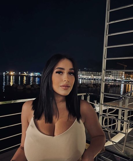 Nacktes geleaktes OnlyFans-Foto von Rita Senatore