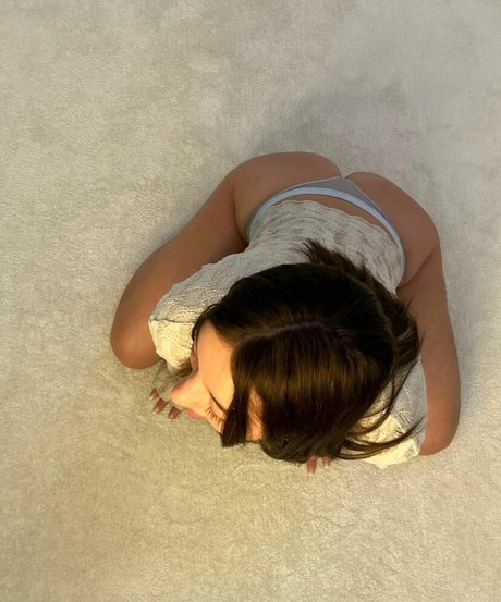 Nacktes geleaktes OnlyFans-Foto von Alisajuric
