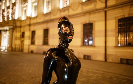 Nacktes geleaktes OnlyFans-Foto von Latexfox