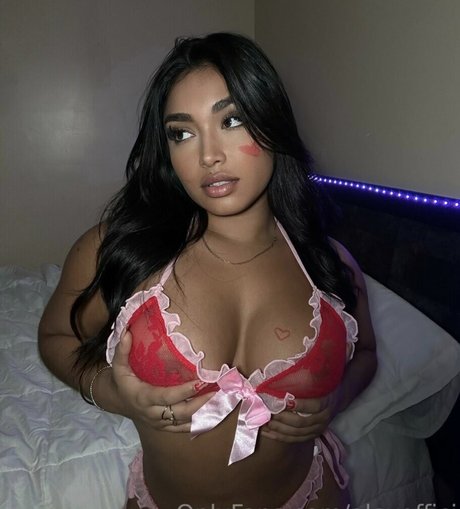 Alejandra Velasquez
