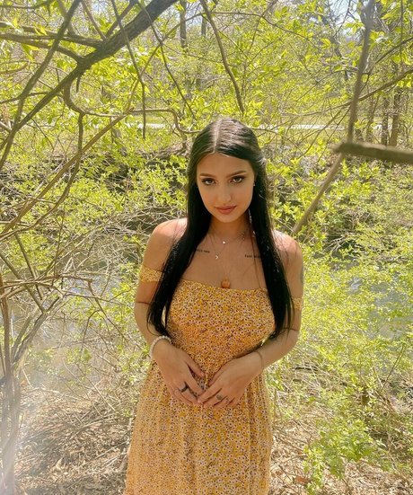Nacktes geleaktes OnlyFans-Foto von Alison Rainer