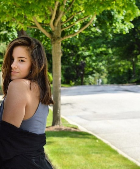 Nacktes geleaktes OnlyFans-Foto von Jordan Rose Schmidt