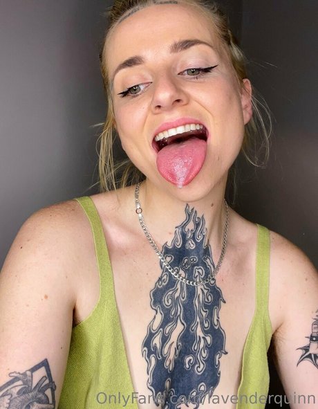Nacktes geleaktes OnlyFans-Foto von Lavenderquinn