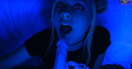Nacktes geleaktes OnlyFans-Foto von Jade Skye