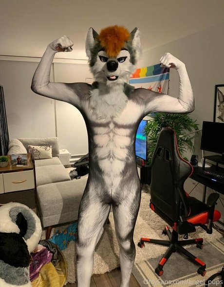 Nacktes geleaktes OnlyFans-Foto von Angelpups