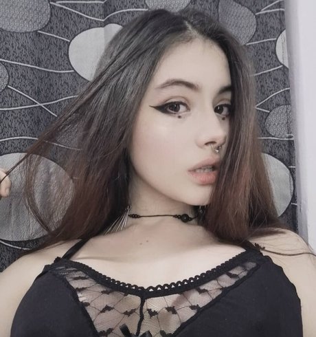Nacktes geleaktes OnlyFans-Foto von Paraliamena