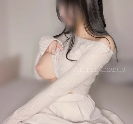 Nacktes geleaktes OnlyFans-Foto von Muchitinasub