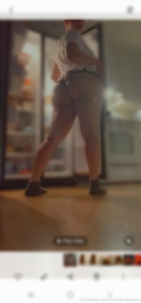Nacktes geleaktes OnlyFans-Foto von Mizzoktoberxxx