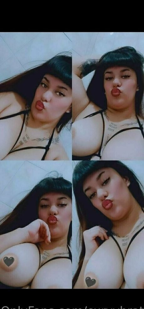 Nacktes geleaktes OnlyFans-Foto von Curvybrat4u