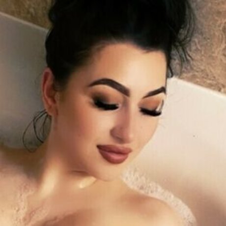 Nacktes geleaktes OnlyFans-Foto von Ashley Delfinonikkiashh